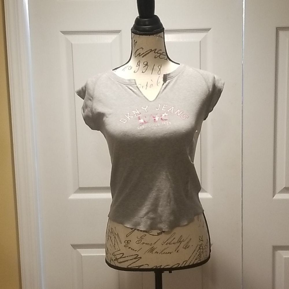 Juniors dkny top size medium